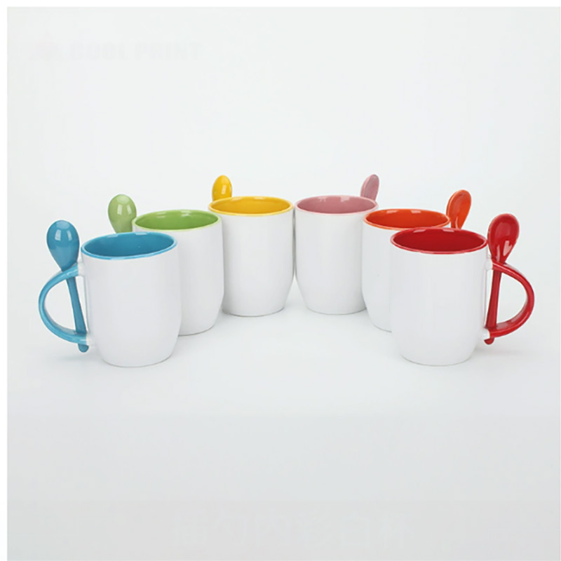 Sublimation Mug Blank - 2個入り昇華用白マグカップ、クリエイティブな内側カラー、白いカップ、スプーン付き、セラミック製ミルクカップ、DIYプリント写真入りギフト、320ML